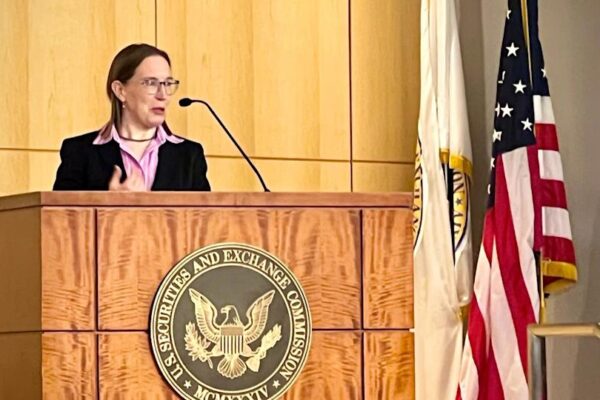 «Будьте взрослыми!» Глава SEC призвала криптотрейдеров не рассчитывать на помощь государства