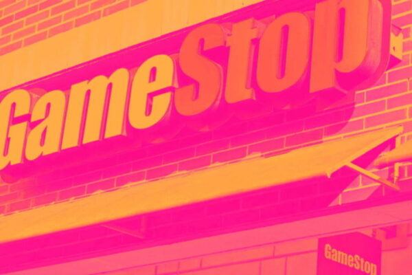 GameStop (GME) взлетает на фоне роста Bitcoin: что стоит ожидать инвесторам?