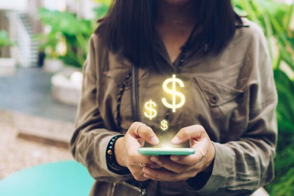 GameStop вложила $500 млн в Bitcoin: что это значит для рынка и инвесторов? Анализ рисков и перспектив